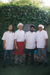 comida india playa El Albir-equipo